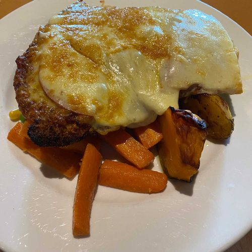 Top of the Town Hotel Motel Parmi - Upper Burnie, TAS, TAS | 3.3 Rating